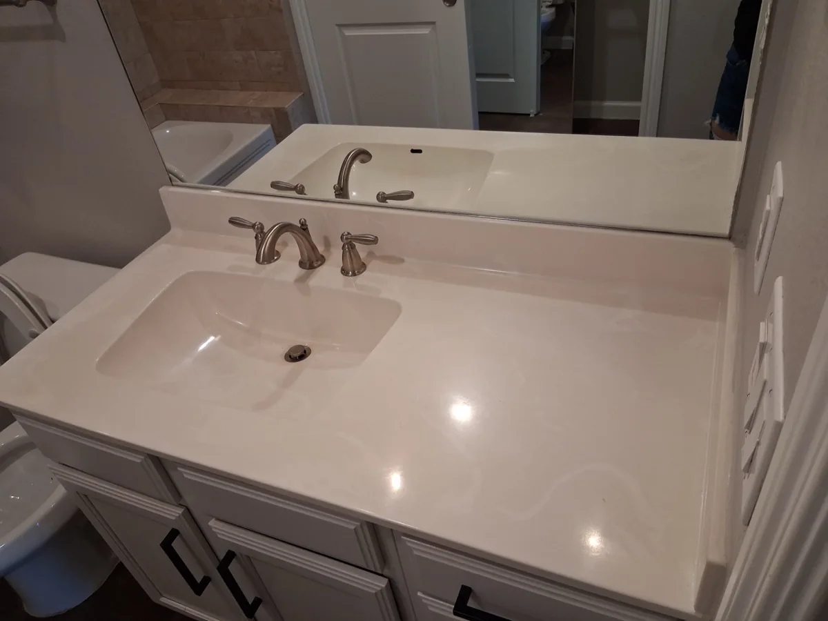 Bathroom vanity