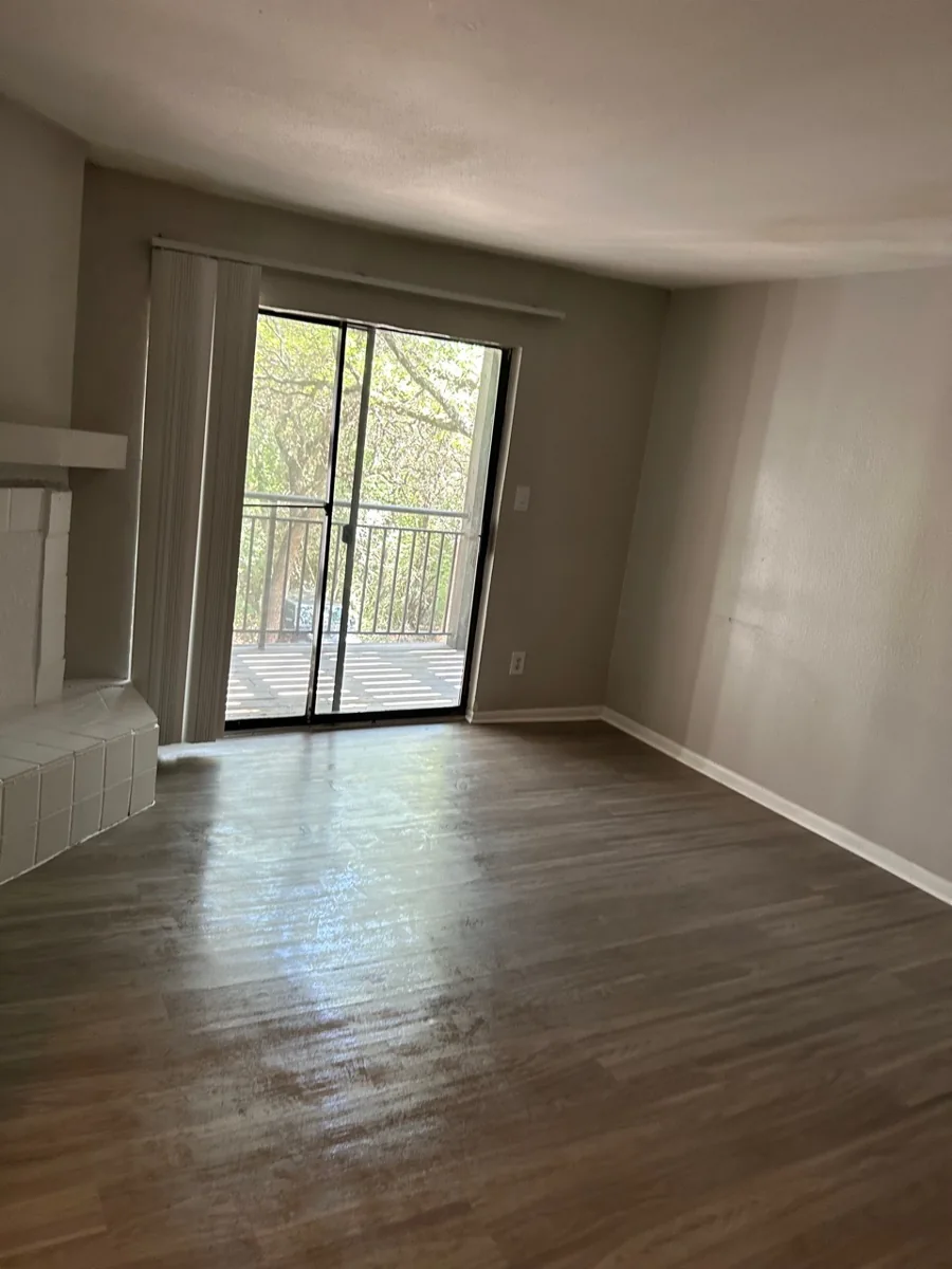 Living area ready for the next move